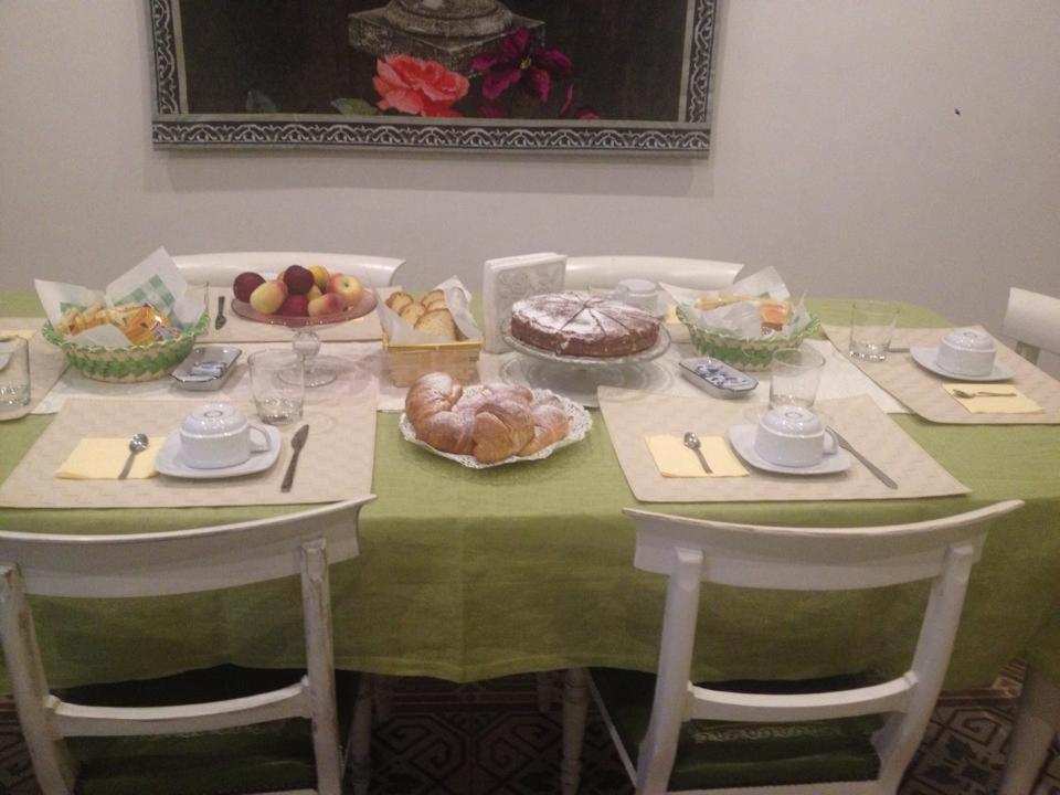 Bed and Breakfast Al Decoro Palermo Zewnętrze zdjęcie